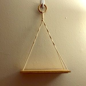 NWOT Decorative Hanging Shelf